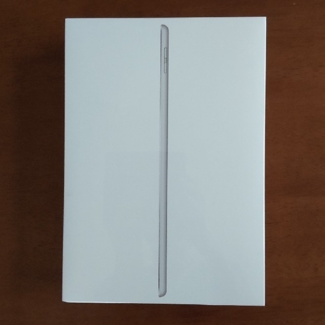 iPad 第８世代　シルバー　128GB　新品未開封