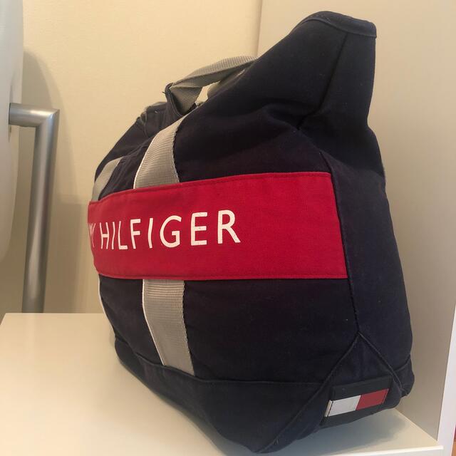 TOMMY HILFIGER(トミーヒルフィガー)のトミービルフィンガー　　ボストンパック　ネイビーx赤 レディースのバッグ(ボストンバッグ)の商品写真