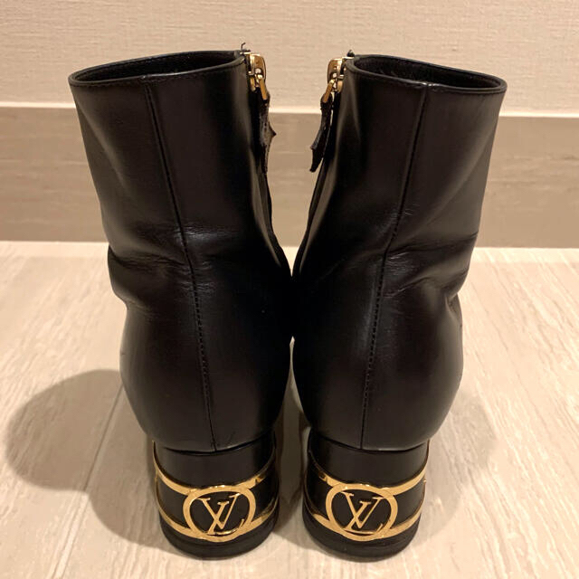 在庫有】 LOUIS VUITTON - ルイヴィトン ショートブーツ ブーツ