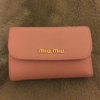 ミュウミュウ(miumiu)のmiumiu 折りたたみ財布(財布)