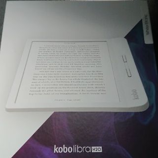 ラクテン(Rakuten)の楽天Kobo libra H2O（カバー付き）(電子ブックリーダー)