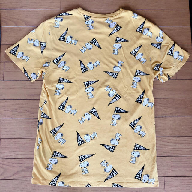H&M(エイチアンドエム)のH&M スヌーピー　Tシャツ レディースのトップス(Tシャツ(半袖/袖なし))の商品写真