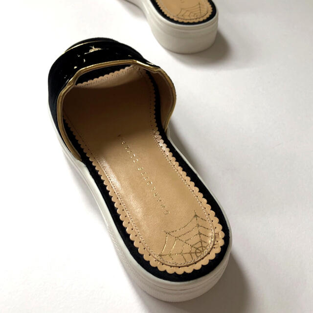 Charlotte Olympia(シャルロットオリンピア)の新品/38 シャーロット オリンピア キティ サンダル ブラック 黒 レディースの靴/シューズ(サンダル)の商品写真