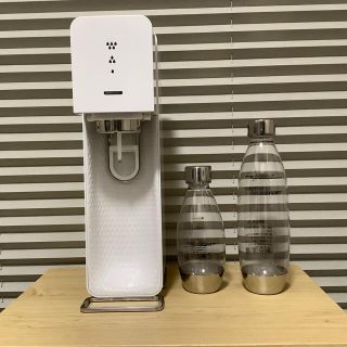 【美品】SodaStreamソーダストリーム⭐️専用ボトル＆ボンベ付き