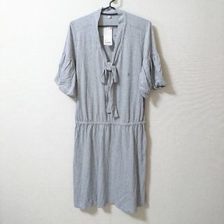 ユニクロ(UNIQLO)の［3098］ワンピース グレー(ひざ丈ワンピース)