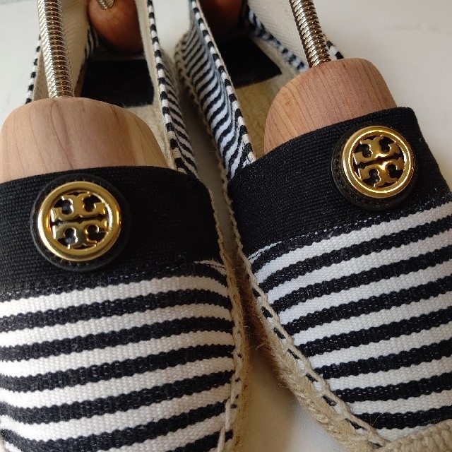 Tory Burch(トリーバーチ)のTORYBURCH トリーバーチ  スリッポン フラットシューズ ボーダー レディースの靴/シューズ(スリッポン/モカシン)の商品写真