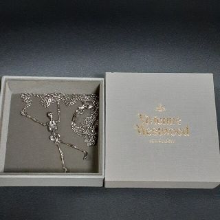 ヴィヴィアンウエストウッド(Vivienne Westwood)のヴィヴィアン・ウエストウッド　スケルトン　スカル　ネックレス(ネックレス)