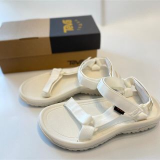 テバ(Teva)の【23.0cm】新品未使用 Teva XLT2 サンダル レディース ホワイト(サンダル)