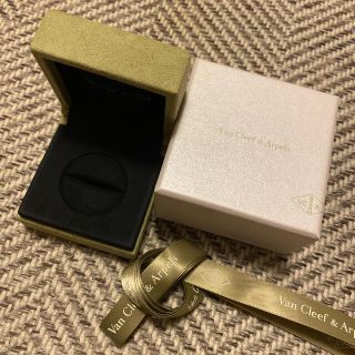 ヴァンクリーフアンドアーペル(Van Cleef & Arpels)のゆーたん様専用　ヴァンクリーフ ＆アーペル　ジュエリーケース　箱　リボン(ショップ袋)