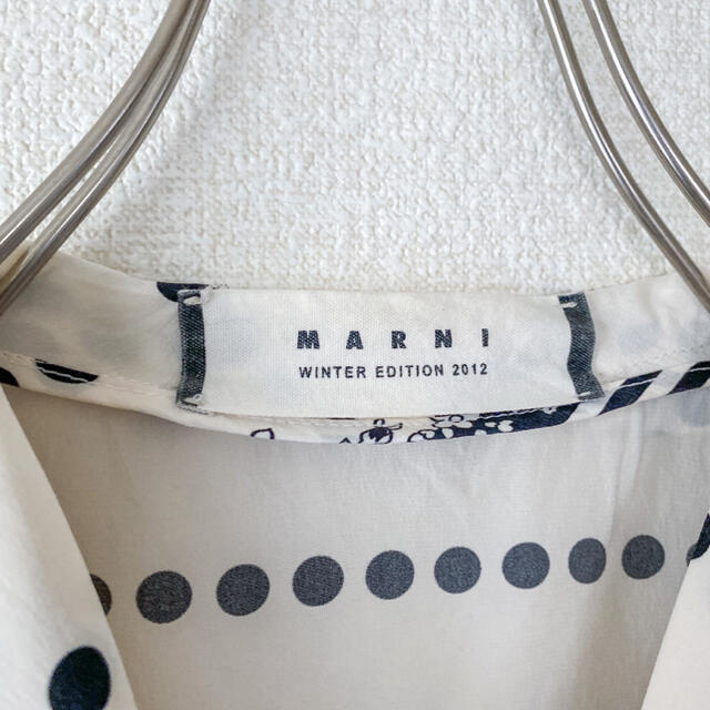 Marni(マルニ)のMARNI（マルニ）/ シルクブラウス ノースリーブ フリル レディースのトップス(シャツ/ブラウス(半袖/袖なし))の商品写真