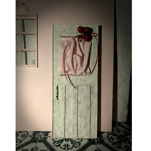確認ページ ドール 背景 ♡ ミニチュア ドア ドール家具 シャビー ハンドメイドのぬいぐるみ/人形(その他)の商品写真