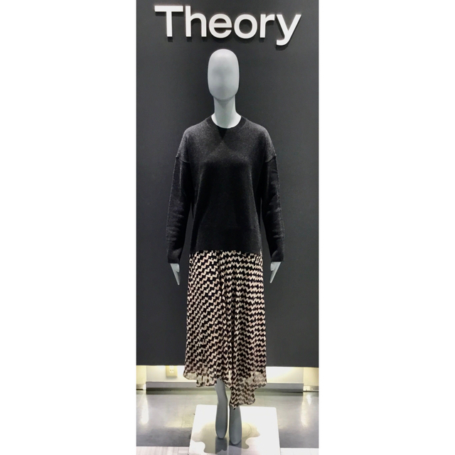 theory(セオリー)のTheory 20aw 幾何学柄アシンメトリーマキシ丈スカート レディースのスカート(ロングスカート)の商品写真
