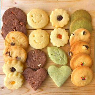 手作りクッキー　バラエティ　20枚入りセット(菓子/デザート)