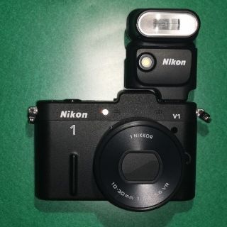 ニコン(Nikon)のNikon1 V1 パワーズームレンズ、ストロボセット(ミラーレス一眼)