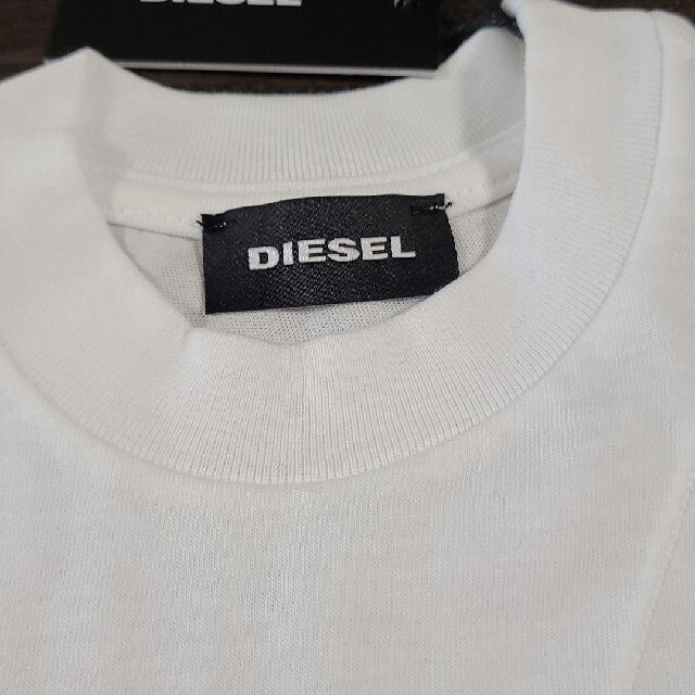 DIESEL(ディーゼル)の新品　DIESEL　ロンT　24M キッズ/ベビー/マタニティのキッズ服男の子用(90cm~)(Tシャツ/カットソー)の商品写真