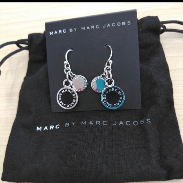 MARC BY MARC JACOBS(マークバイマークジェイコブス)のマークバイマークジェイコブス　シルバー925ピアス未使用品 レディースのアクセサリー(ピアス)の商品写真