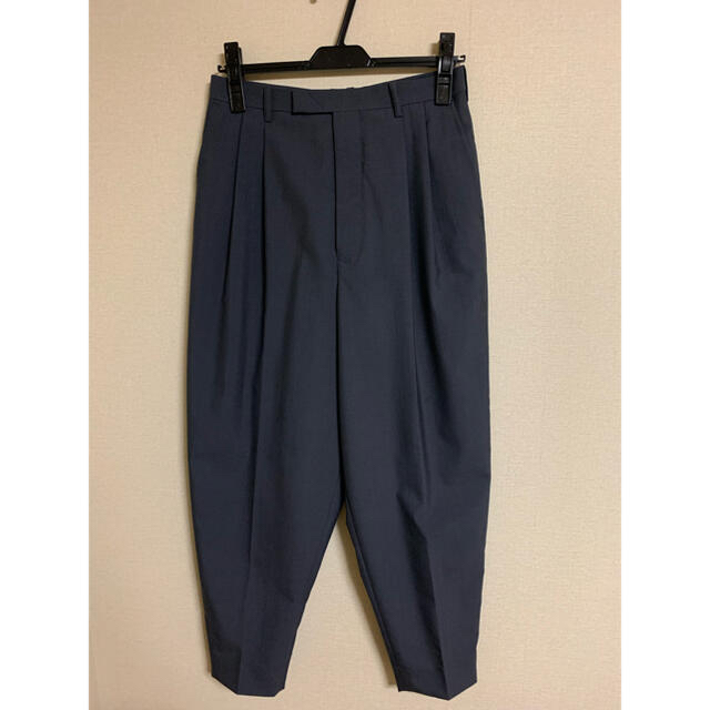 LAD MUSICIAN(ラッドミュージシャン)のladmusician 2TUCK TAPERED WIDE SLACKS メンズのパンツ(スラックス)の商品写真