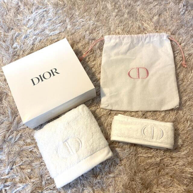 Dior(ディオール)の【値下げしました】Dior ディオール　ノベルティ ヘアバンド&フェイスタオル エンタメ/ホビーのコレクション(ノベルティグッズ)の商品写真