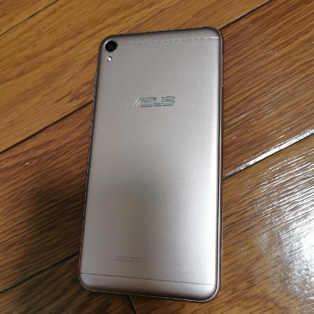 ASUS Zenfone Live SIMフリー スマホ/家電/カメラのスマートフォン/携帯電話(スマートフォン本体)の商品写真