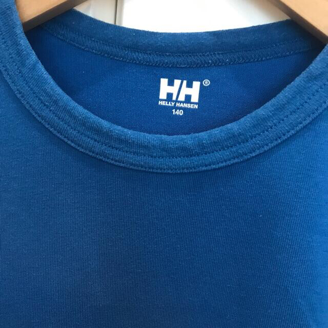 HELLY HANSEN(ヘリーハンセン)のヘリーハンセン ベア ブルー・グレー Tシャツ 二枚セット140cm キッズ/ベビー/マタニティのキッズ服男の子用(90cm~)(Tシャツ/カットソー)の商品写真