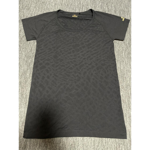 kissmark(キスマーク)のTシャツ　キスマーク スポーツ/アウトドアのトレーニング/エクササイズ(ウォーキング)の商品写真