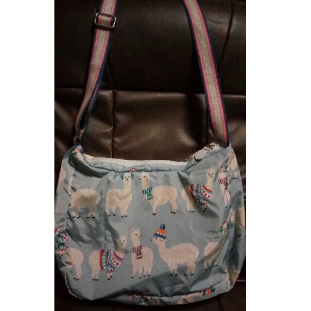 Cath Kidston(キャスキッドソン)のCath Kidston　キャスキッドソン　新品　アルパカ柄　ショルダーバッグ　 レディースのバッグ(ショルダーバッグ)の商品写真