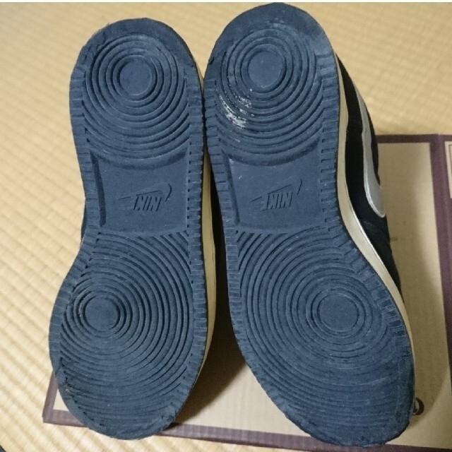 NIKE(ナイキ)のナイキ バンダル キャンバス 黒銀 26.5センチ箱なし中古 メンズの靴/シューズ(スニーカー)の商品写真