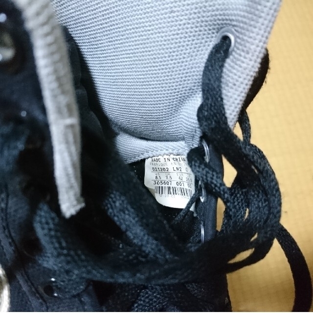 NIKE(ナイキ)のナイキ バンダル キャンバス 黒銀 26.5センチ箱なし中古 メンズの靴/シューズ(スニーカー)の商品写真