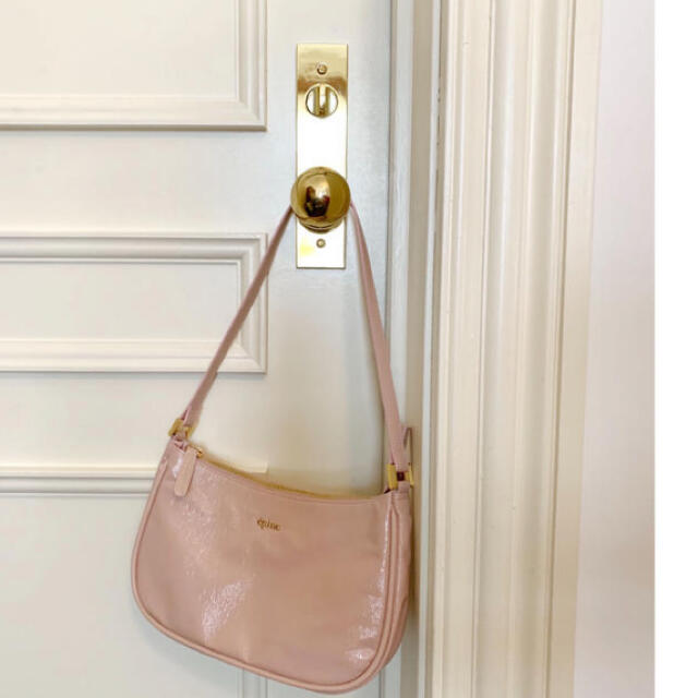 最終値下》épine gold logo half moon bag pink レディースのバッグ(ショルダーバッグ)の商品写真