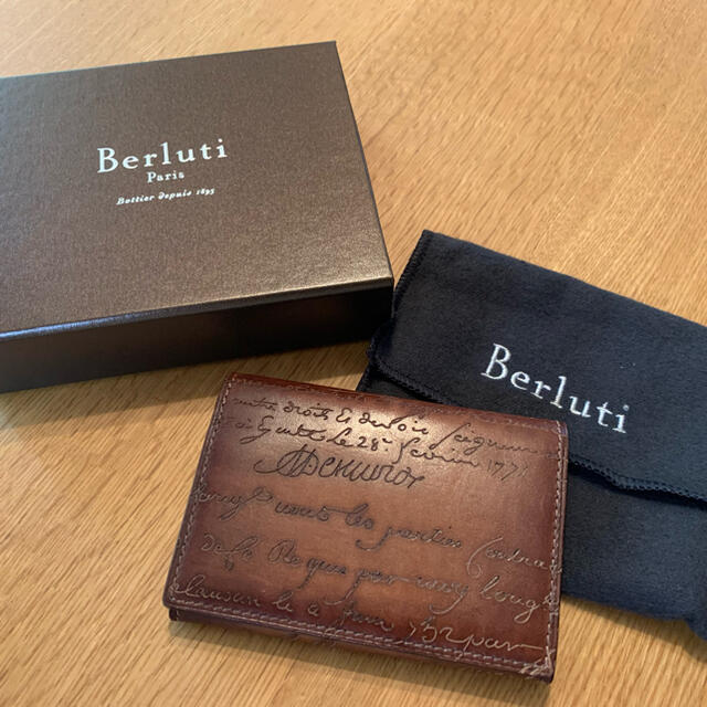 Berluti(ベルルッティ)の希少 廃版 ベルルッティ 名刺入れ インブイア IMBUIA メンズのファッション小物(名刺入れ/定期入れ)の商品写真