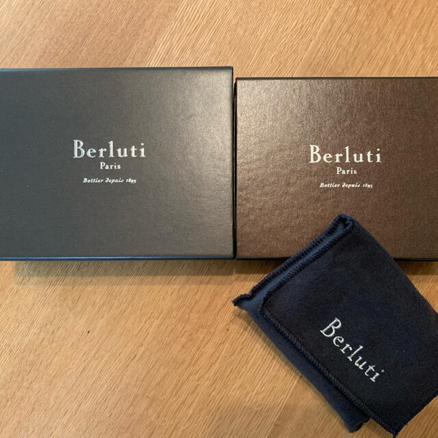 Berluti(ベルルッティ)の希少 廃版 ベルルッティ 名刺入れ インブイア IMBUIA メンズのファッション小物(名刺入れ/定期入れ)の商品写真