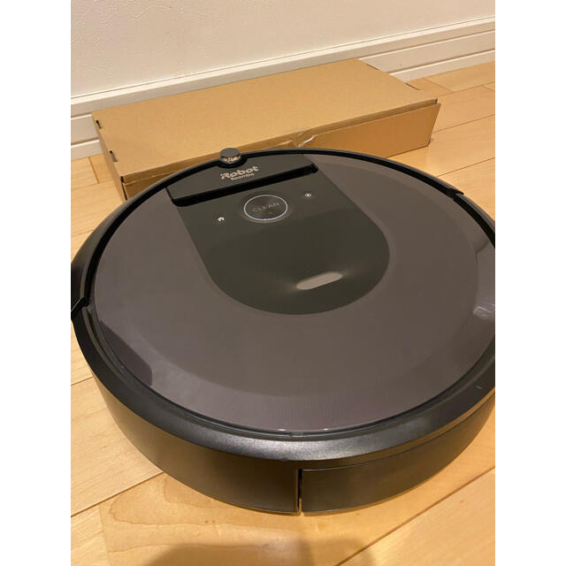 iRobot(アイロボット)のiRobot ルンバ i7+ ロボット掃除機 Alexa対応 スマホ/家電/カメラの生活家電(掃除機)の商品写真