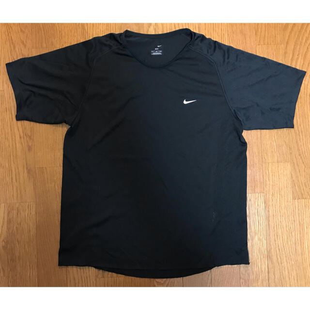 NIKE(ナイキ)のNIKE ナイキ黒Tシャツ・ドライフィットサイズL メンズのトップス(Tシャツ/カットソー(半袖/袖なし))の商品写真