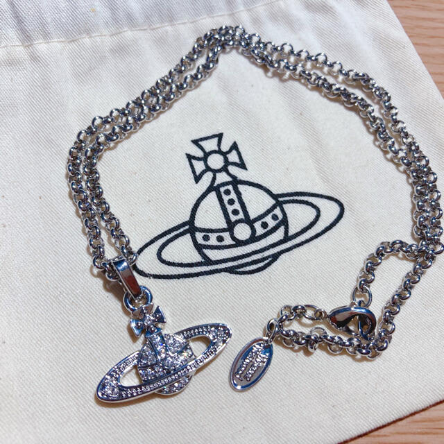 Vivienne Westwood　ネックレス　ペンダント　オーブ　シルバー