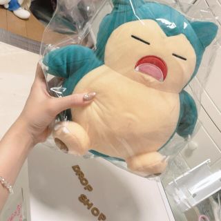 ポケモン(ポケモン)の𓊆 新品 ポケモン カビゴン でっかいコロっとまんまる ぬいぐるみ 𓊇 (ぬいぐるみ)