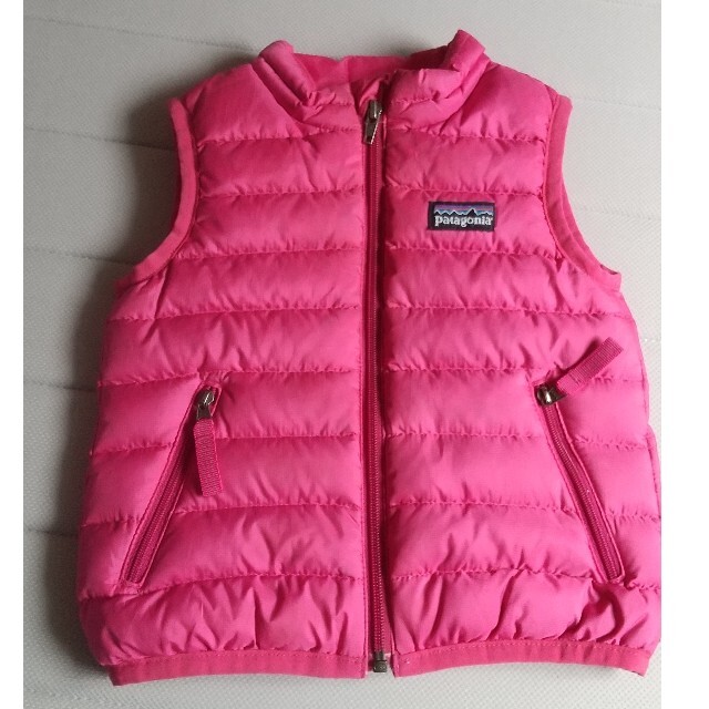 patagonia(パタゴニア)のパタゴニア ベビー ベスト キッズ/ベビー/マタニティのベビー服(~85cm)(ジャケット/コート)の商品写真