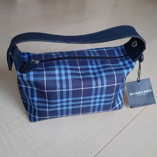 BURBERRY(ポーチ ・ ブルー・ネイビー/青色系)のフリマ BURBERRY(ポーチ ・ ブルー・ネイビー/青色系)のフリマ