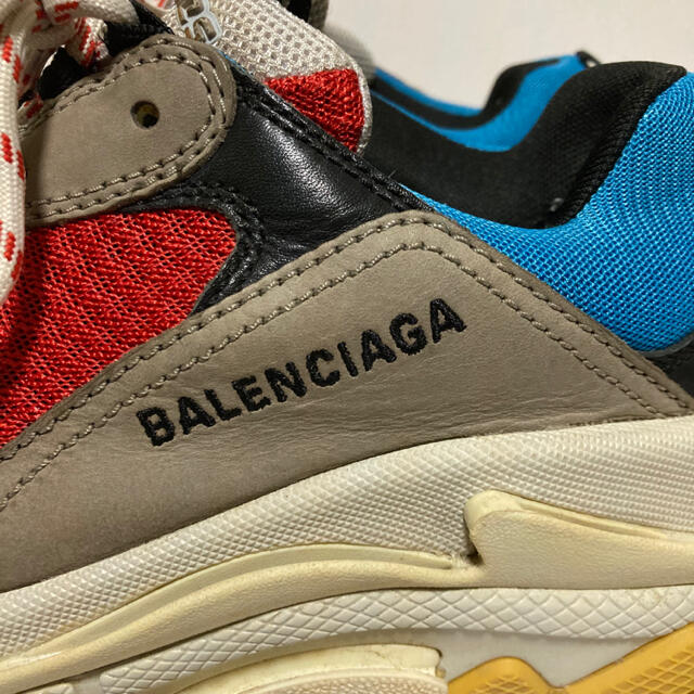 Balenciaga(バレンシアガ)のまーしー様専用 付属品完備 BALENCIAGA triple s 40 中国製 メンズの靴/シューズ(スニーカー)の商品写真