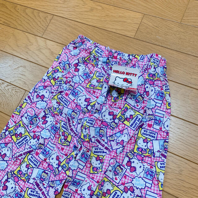 サンリオ(サンリオ)の新品　120 キティ キャラ　ステテコ キッズ/ベビー/マタニティのキッズ服女の子用(90cm~)(パジャマ)の商品写真