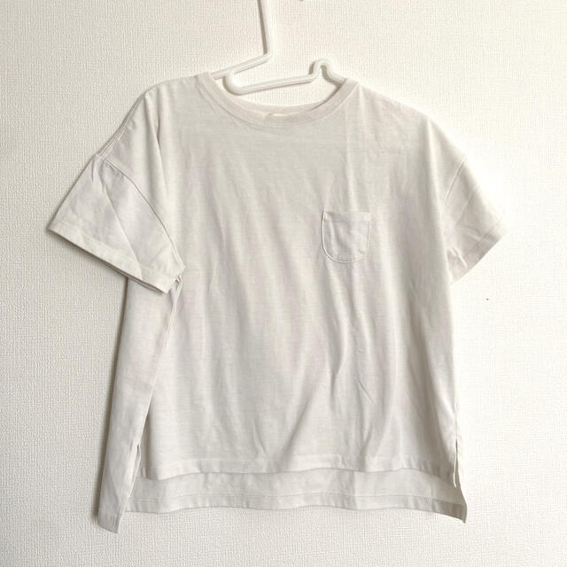 earth music & ecology(アースミュージックアンドエコロジー)のearth 白Tシャツ レディースのトップス(Tシャツ(半袖/袖なし))の商品写真