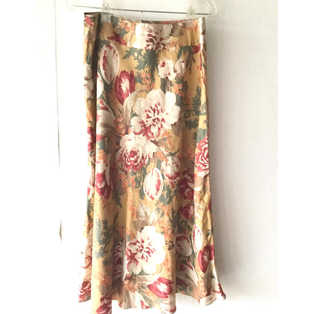 LAURA ASHLEY(ローラアシュレイ)のLAURA  ASHLEY    花柄スカート レディースのスカート(ロングスカート)の商品写真