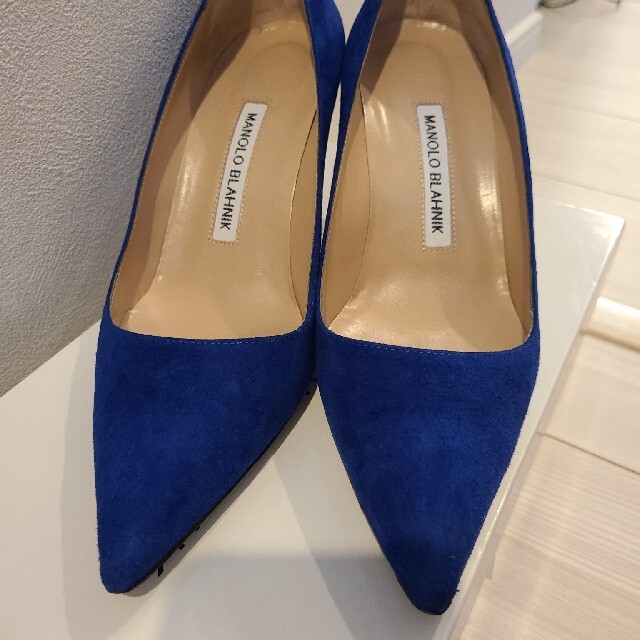 MANOLO BLAHNIK(マノロブラニク)のマノロブラニク　パンプス レディースの靴/シューズ(ハイヒール/パンプス)の商品写真