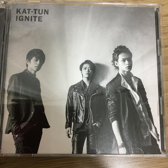 KAT-TUN(カトゥーン)のKATーTUN  IGNITE エンタメ/ホビーのDVD/ブルーレイ(ミュージック)の商品写真