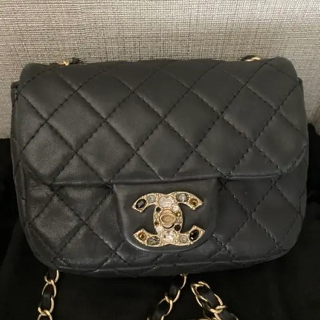 CHANEL(シャネル)の専用ですCHANEL チェーンバッグ　ブラック レディースのバッグ(ショルダーバッグ)の商品写真