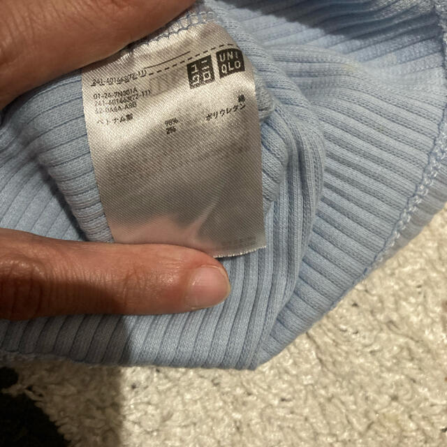 UNIQLO(ユニクロ)の半袖バレーネックTシャツ レディースのトップス(Tシャツ(半袖/袖なし))の商品写真