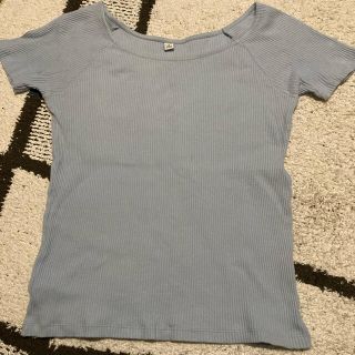 ユニクロ(UNIQLO)の半袖バレーネックTシャツ(Tシャツ(半袖/袖なし))