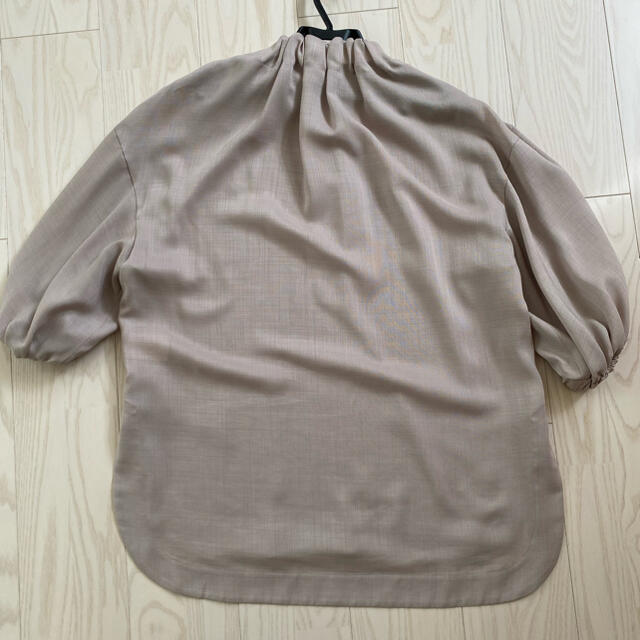 HYKE(ハイク)の値下☆HYKE SHARK SKIN SHIREED TOP ポプリン袖トップス レディースのトップス(シャツ/ブラウス(半袖/袖なし))の商品写真