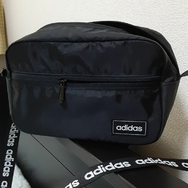 adidas(アディダス)のadidas　ショルダーバッグ メンズのバッグ(ショルダーバッグ)の商品写真