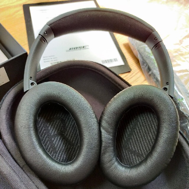 BOSE(ボーズ)のBOSE QUIETCOMFORT 35 (BLACK) スマホ/家電/カメラのオーディオ機器(ヘッドフォン/イヤフォン)の商品写真