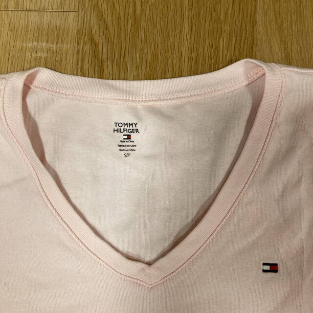 TOMMY HILFIGER(トミーヒルフィガー)のTOMMY HILFIGER Tシャツ　s/pサイズ　ピンク レディースのトップス(Tシャツ(半袖/袖なし))の商品写真